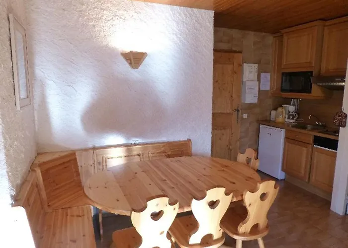 Rustique A Courchevel, Pres Des Pistes - Fr-1-514-29